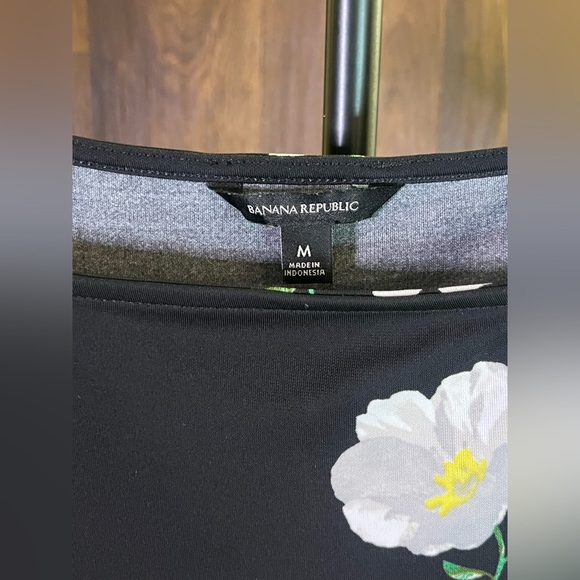 Banana Republic Black Floral Dress - Picture 3 of 6